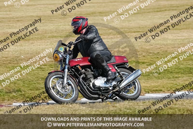 cadwell park;cadwell park photographs;cadwell trackday photographs;enduro digital images;event digital images;eventdigitalimages;peter wileman photography;racing digital images;trackday digital images;trackday photos